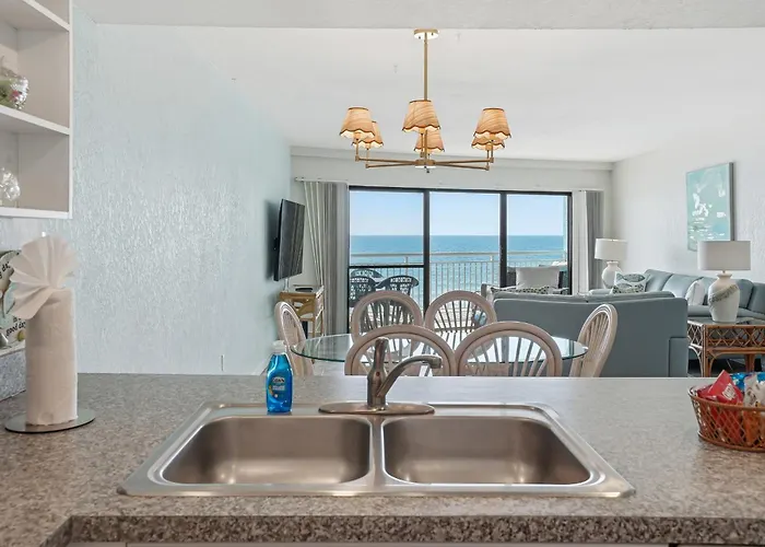 Apartahotel Beachfront Condo, Direct Access To Sugar Beach, Heated Pool And Balcony Views *