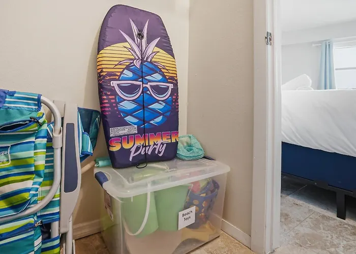 Beachfront Condo, Direct Access To Sugar Beach, Heated Pool And Balcony Views