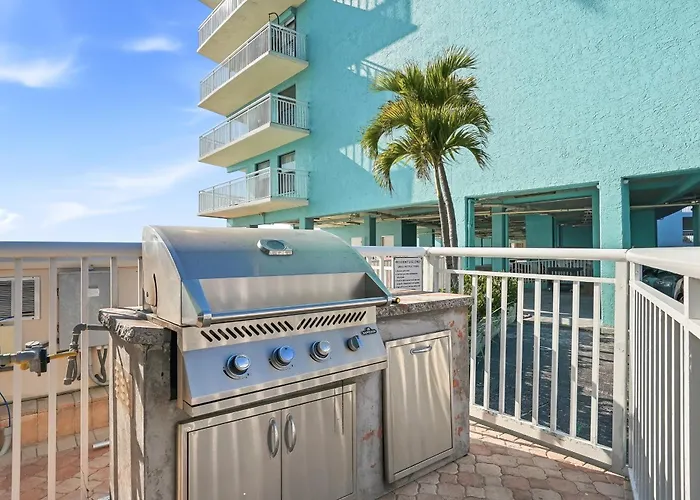 Beachfront Condo, Direct Access To Sugar Beach, Heated Pool And Balcony Views Apartahotel Clearwater Beach