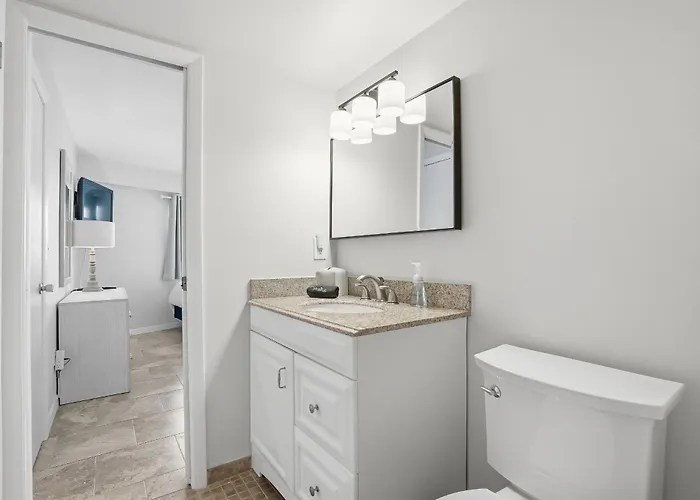 Beachfront Condo, Direct Access To Sugar Beach, Heated Pool And Balcony Views * Clearwater Beach