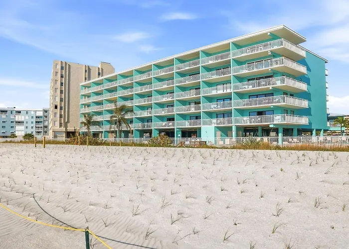 Beachfront Condo, Direct Access To Sugar Beach, Heated Pool And Balcony Views